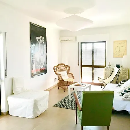 Comfortable + Terrace Lejlighed *