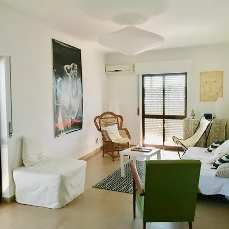 公寓 Comfortable + Terrace 塔维拉